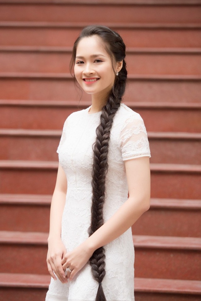 Nữ sinh “công chúa tóc mây” lọt top 25 Hoa hậu Việt Nam 2018 - 4
Khánh Linh sở hữu số đo: 84-62-93 và chiều cao 1m67