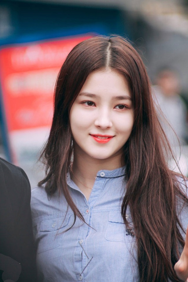 "Hot girl phố đi bộ" ngày càng sexy, gợi cảm ở tuổi 18 - 2 "Hot girl phố đi bộ" ngày càng sexy, gợi cảm ở tuổi 18 - 2