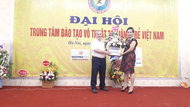 Đại hội võ thuật lần thứ nhất thành công rực rỡ - 6 Đại hội võ thuật lần thứ nhất thành công rực rỡ - 6
