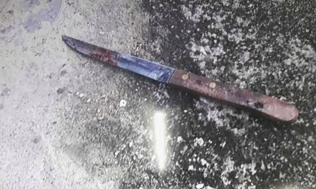 Say rượu mò lên giường bà chủ, nam nhân viên bị ông chủ cắt phăng "của quý" - 2 Cận cảnh con dao gây án