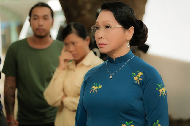 NSND Bạch Tuyết tái xuất màn ảnh rộng sau 45 năm vắng bóng - 1 Ở tuổi ngoài 70, NSND Bạch Tuyết nhận lời tham gia phim điện ảnh sau nhiều năm vắng bóng khiến nhiều người bất ngờ.
