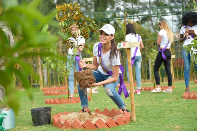 Thí sinh hoa hậu Đại sứ du lịch thế giới “khuấy động” phố cổ Hội An - 7 Thí sinh hoa hậu Đại sứ du lịch thế giới “khuấy động” phố cổ Hội An - 7