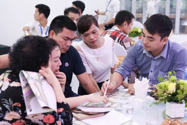 “Mua ngay liền kề - Nhận về xe Merc” cùng Lovera Garden - 1
Lovera Garden mang tới cơ hội đầu tư, an cư hấp dẫn cho khách hàng khi chính thức được giới thiệu ra thị trường vào đầu quý III/2018.