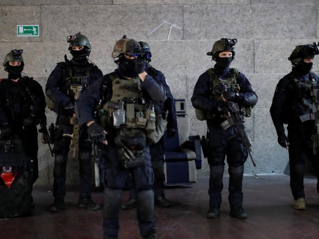 Lực lượng Hiến binh Đặc nhiệm Quốc gia Pháp (GIGN) (Ảnh: Reuters)
