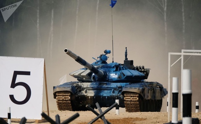 Ảnh ấn tượng tại giải đấu xe tăng quốc tế ở Nga - 2 Tank biathlon-2018 là giải đấu thường niên do Bộ Quốc phòng Nga tổ chức để cải thiện kỹ năng chiến đấu của các đội xe tăng. (Ảnh: Sputnik)