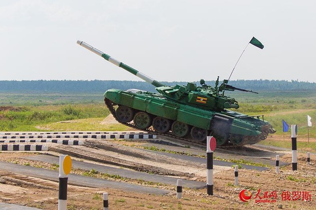 Ảnh ấn tượng tại giải đấu xe tăng quốc tế ở Nga - 5 Các xe tăng sẽ thực hiện nhiều nội dung thi như vượt chướng ngại vật, bắn các mục tiêu giả định, bao gồm cả xe tăng của đối phương, và chạy đua tốc độ để về đích. (Ảnh: People China)