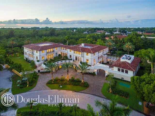 Ngỡ ngàng với tòa dinh thự mới tậu không khác gì resort 5 sao của ca sỹ Marc Anthony - 1 Ngỡ ngàng với tòa dinh thự mới tậu không khác gì resort 5 sao của ca sỹ Marc Anthony - 1
