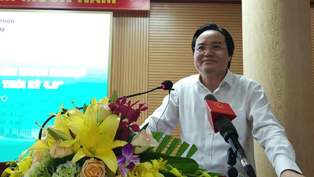 Kỹ sư Nông nghiệp 4.0… kì vọng lớn từ đào tạo chất lượng cao - 3
Bộ trưởng Bộ GD&ĐT Phùng Xuân Nhạ