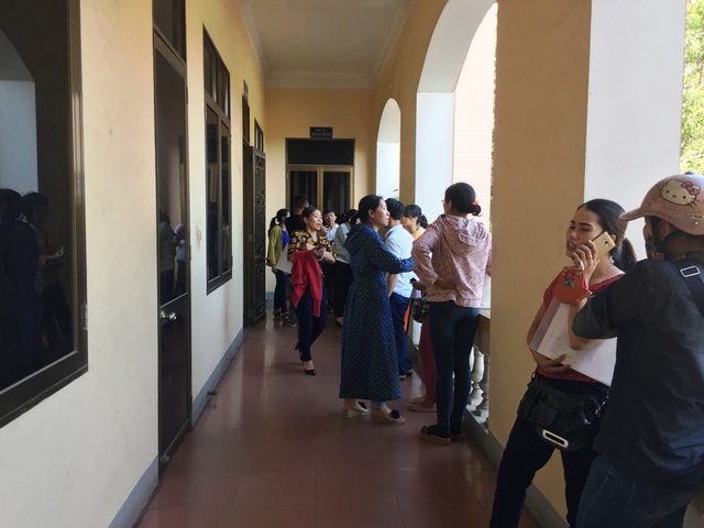 Nghệ An: Hàng trăm lao động lao đao, bị treo sổ bảo hiểm! - 2 Nghệ An: Hàng trăm lao động lao đao, bị treo sổ bảo hiểm! - 2