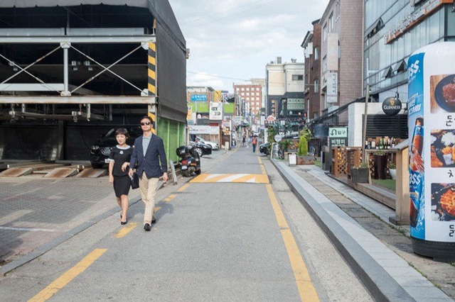 Choáng ngợp sự sang chảnh như mơ ở quận giàu bậc nhất Seoul - 15 Cheongdam thường xuất hiện trên truyền hình với cuộc sống giàu sang. Đây cũng là nơi được chọn làm bối cảnh nhiều bộ phim