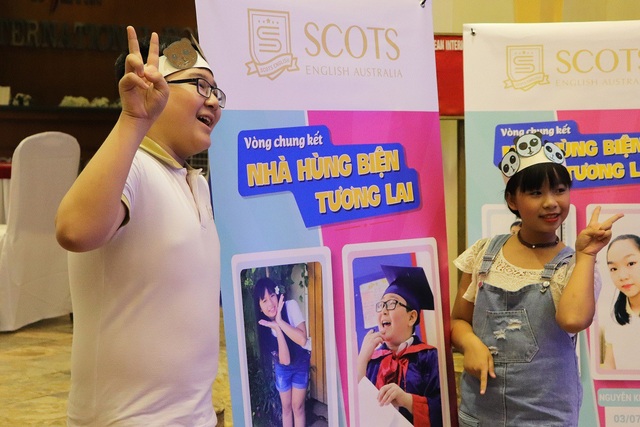 Đã tìm được chủ nhân vòng nguyệt quế cuộc thi “Nhà hùng biện tương lai” của Scots English - 2 Thư giãn trước khi cuộc thi bắt đầu