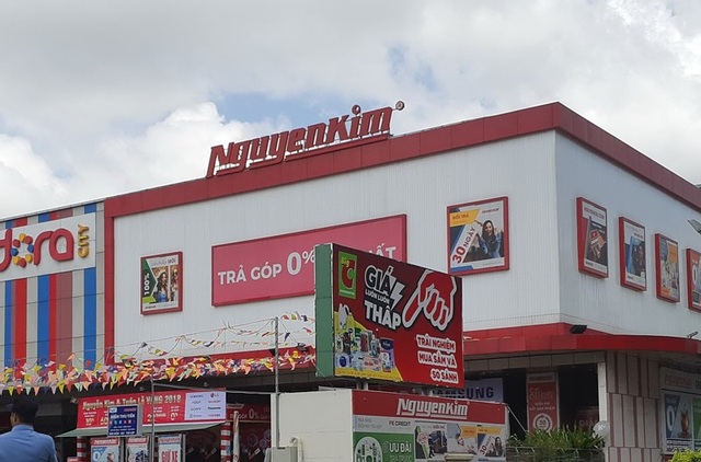 Nguyễn Kim trốn thuế cả trăm tỉ đồng - 1
Công ty cổ phần thương mại Nguyễn Kim bị Cục thuế TP.HCM truy thu số tiền thuế rất lớn. Ảnh: HOÀI NAM