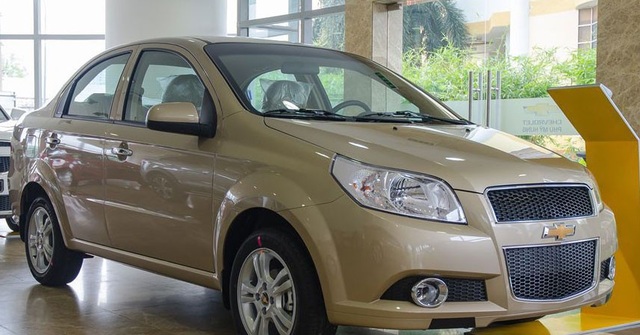 Ô tô giảm giá mạnh, xe rẻ nhất Việt Nam chạm đáy 260 triệu đồng - 2
Mẫu sedan hạng B Chevrolet Aveo cũng được giảm đến 60 triệu đồng trong tháng 7.
