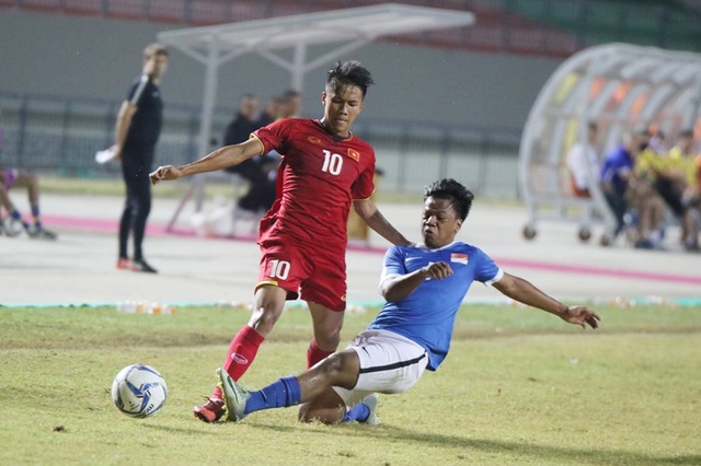 Hoà Singapore, U19 Việt Nam bị loại khỏi giải U19 Đông Nam Á - 2
Đoàn quân HLV Hoàng Anh Tuấn không thể góp mặt ở bán kết giải Đông Nam Á