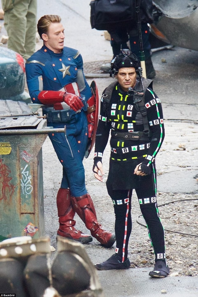 “Đột nhập” phim trường “Biệt đội siêu anh hùng 4” - 5 Đây là phần phim tiếp theo sau “Avengers: Infinity War” (Avengers: Cuộc chiến vô cực) sẽ ra mắt vào tháng 5 này.