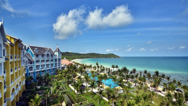 CEO Sun Group tiết lộ "bí kíp" phát triển du lịch bền vững - 2 CEO Sun Group tiết lộ "bí kíp" phát triển du lịch bền vững - 2