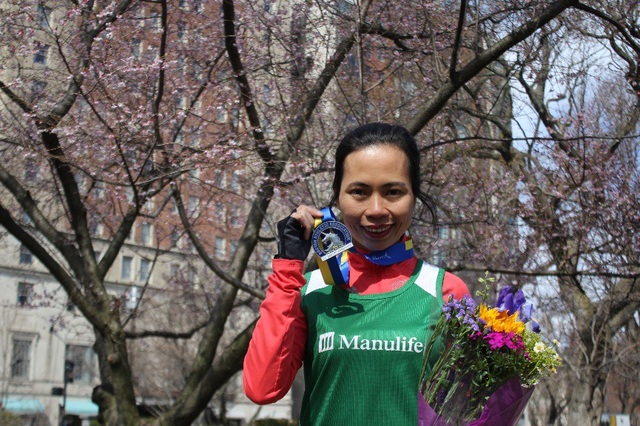 Trang Hạ: "Sau Boston Marathon, tiếp tục chạy Manulife DNIM 2018 để lập kỷ lục cá nhân" - 2 Trang Hạ hoàn tất Boston Marathon 2018 tại Mỹ trước khi bắt đầu luyện tập cho Manulife DNIM 2018 tại Đà Nẵng