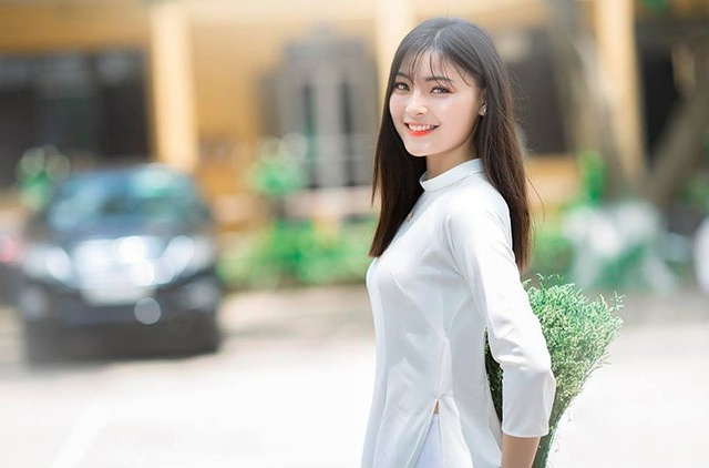 Á khôi Tài sắc Việt Nam 2018: “Hành động âu yếm nơi công cộng là không chấp nhận được” - 6 Á khôi Tài sắc Việt Nam 2018: “Hành động âu yếm nơi công cộng là không chấp nhận được” - 6