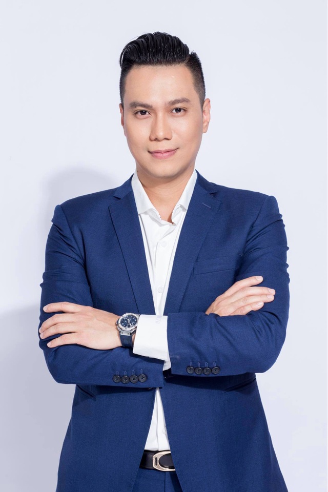 Việt Anh: “Scandal bẩn chỉ dành cho những người lợi dụng nghệ thuật” - 1 Việt Anh cho rằng, làm nghệ sĩ rất khổ.
