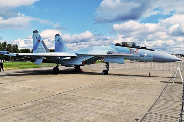 Su-35 của Nga: Chiến binh bền bỉ - 1
Cho đến khi Nga đưa thế hệ máy bay chiến đấu thế hệ thứ năm PAK-FA vào sản xuất, Su-35 hiện tại vẫn là chiếc tiêm kích tàng hình hàng đầu của quân đội nước này. Ảnh: The National Interest
