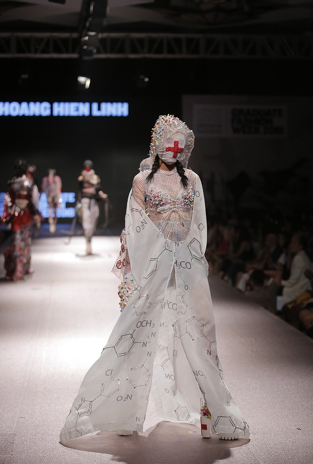 Hình ảnh ruộng bậc thang uốn lượn trên tà váy người con gái - 12 Hình ảnh ruộng bậc thang uốn lượn trên tà váy người con gái - 12