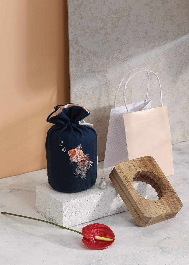 Độc lạ, sang chảnh với bánh trung thu cá vàng vỏ mây tre đan - 7 Độc lạ, sang chảnh với bánh trung thu cá vàng vỏ mây tre đan - 7