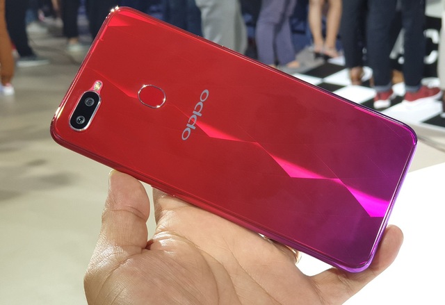 Những mẫu smartphone tầm trung "đáng gờm" nhờ có trí tuệ nhân tạo - 2 Những mẫu smartphone tầm trung "đáng gờm" nhờ có trí tuệ nhân tạo - 2
