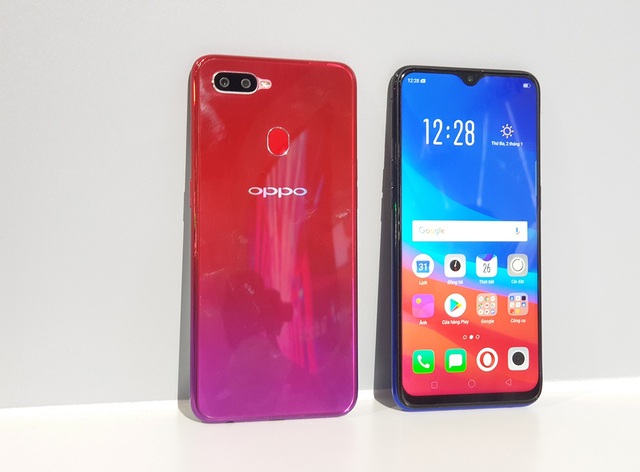 Oppo F9 có công nghệ sạc pin nhanh ra mắt tại Việt Nam, giá 7,69 triệu đồng - 3 Oppo F9 có công nghệ sạc pin nhanh ra mắt tại Việt Nam, giá 7,69 triệu đồng - 3