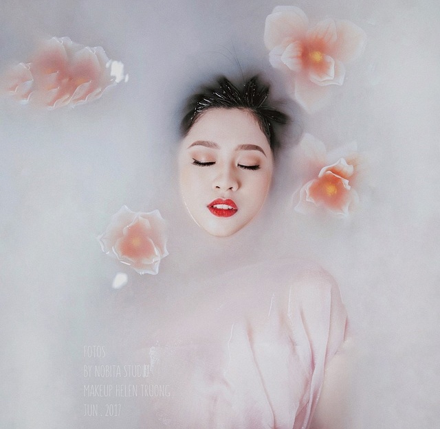 Nụ cười dễ thương của thiếu nữ xứ Thanh hút dân mạng - 5
9x luôn biến hóa đa dạng trong các concept hình ảnh.