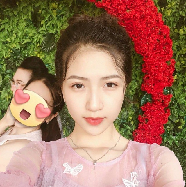 Nữ sinh Y dược Cần Thơ trong trang phục áo lính gây thương nhớ - 4 Nữ sinh Y dược Cần Thơ trong trang phục áo lính gây thương nhớ - 4