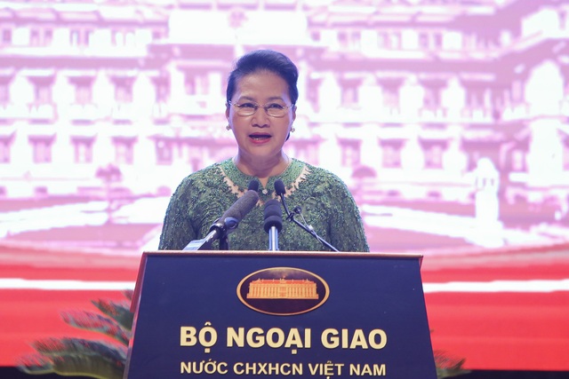 Chủ tịch Quốc hội: Ngoại giao mềm dẻo sẽ tránh những bất lợi cho Việt Nam - 1 Chủ tịch Quốc hội Nguyễn Thị Kim Ngân