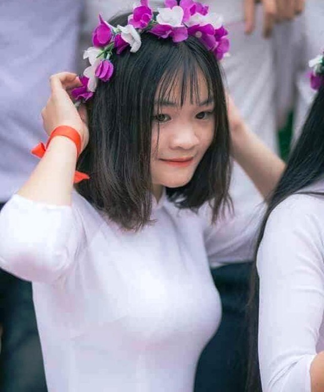 Đỗ đại học y, nữ sinh mồ côi cha chỉ biết nhìn giấy báo nhập học rồi gấp cất lại - 5
Gia cảnh éo le, tương lai giảng đường đại học với em Thúy đang mờ mịt.