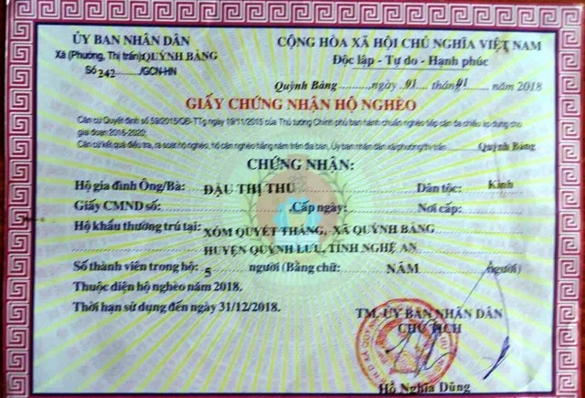 Đỗ đại học y, nữ sinh mồ côi cha chỉ biết nhìn giấy báo nhập học rồi gấp cất lại - 10 Đỗ đại học y, nữ sinh mồ côi cha chỉ biết nhìn giấy báo nhập học rồi gấp cất lại - 10