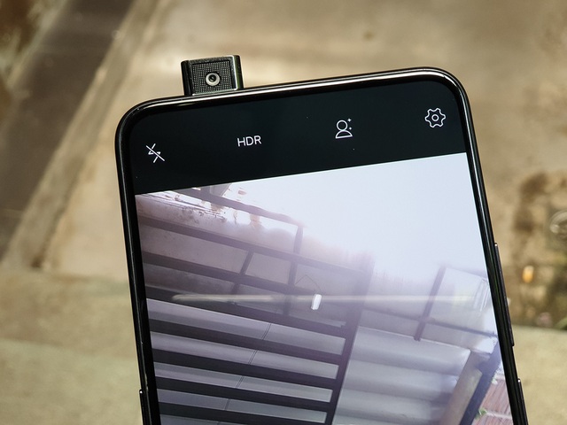 Vivo đưa smartphone camera trượt đặc biệt về giới thiệu tại Việt Nam - 3 Vivo đưa smartphone camera trượt đặc biệt về giới thiệu tại Việt Nam - 3