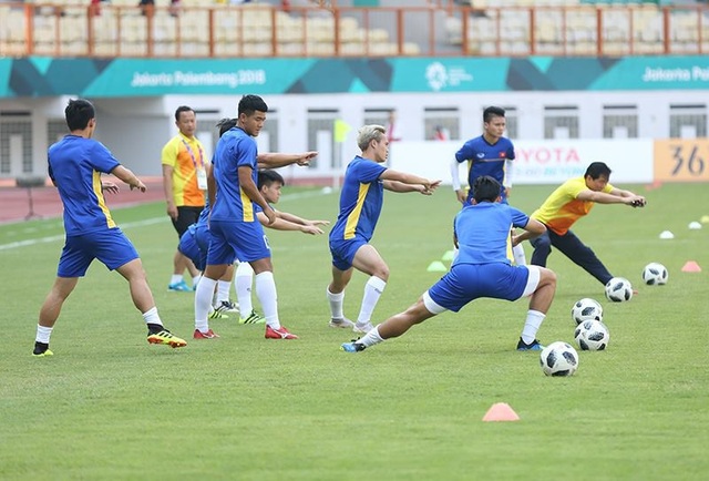 Olympic Việt Nam 1-0 Olympic Nhật Bản: Quang Hải chói sáng - 24
Những cầu thủ đá chính ở trận này gồm Đức Chinh, Văn Toàn, Quang Hải, Duy Mạnh...
