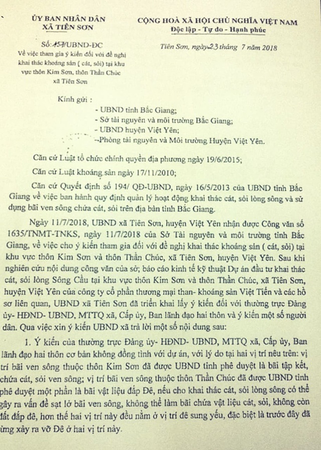 Lời đề nghị xin được đào cát sông Cầu bị chính quyền từ chối quyết liệt! - 1
Dự án đầu tư khai thác cát, sỏi lòng sông Cầu của công ty CPTM than-khoáng sáng Việt Tiến đã vấp phải sự phản đối của lãnh đạo xã và người dân do tiềm ẩn nguy cơ nghiêm trọng đến an toàn đê điều và ảnh hưởng trực tiếp đến đời sống các hộ dân.