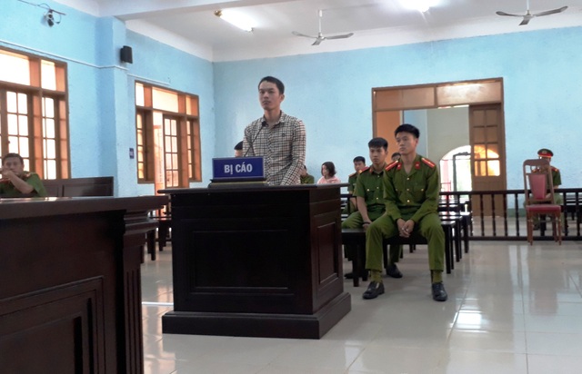 Tử hình thanh niên cho bé gái dùng ma túy rồi giao cấu và giết hại - 1 Bị cáo Nguyễn Văn Duy trong phiên tòa xét xử.