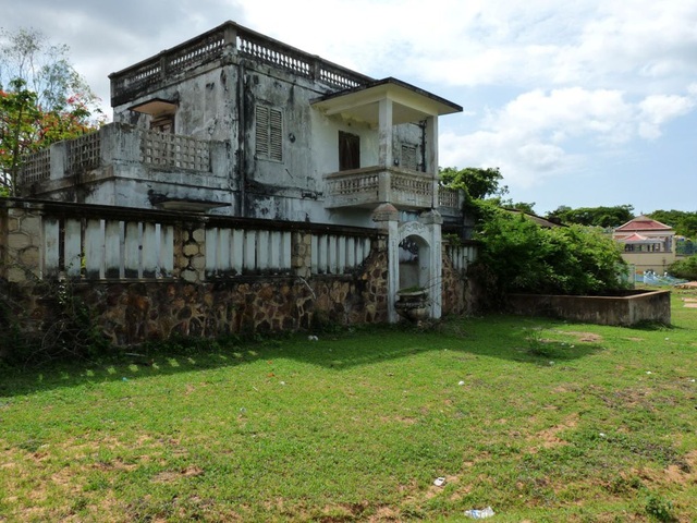 Khu mộ gia tộc Trần Gia Hòa.