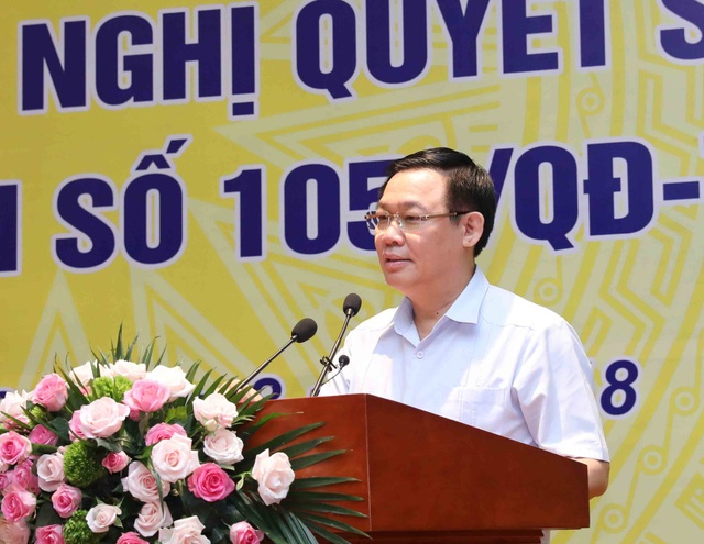 Ngành ngân hàng đang bước vào thời kỳ lịch sử - 1
Phó Thủ tướng Vương Đình Huệ phát biểu tại hội nghị. Ảnh: VGP/Thành Chung