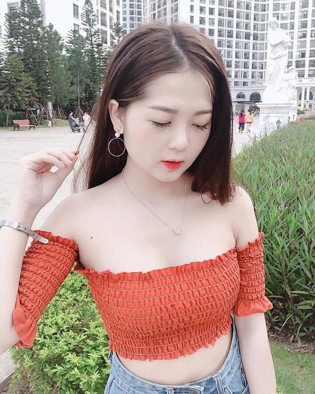 Đồng hương Văn Toàn có một fan girl bóng đá xinh đẹp thế này! - 11 Đồng hương Văn Toàn có một fan girl bóng đá xinh đẹp thế này! - 11