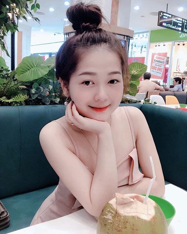 Đồng hương Văn Toàn có một fan girl bóng đá xinh đẹp thế này! - 7 Đồng hương Văn Toàn có một fan girl bóng đá xinh đẹp thế này! - 7