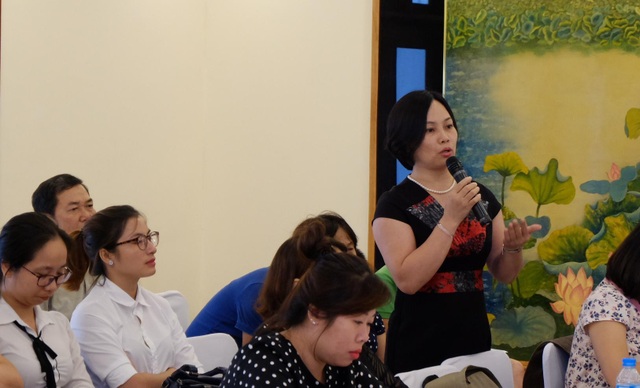 Nếu thí điểm song bằng không thành công… phụ huynh tự chịu trách nhiệm - 3
Phụ huynh Lê Bích Ngọc ( Đống Đa, Hà Nội) đưa ra ý kiến.