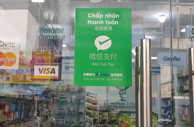 Khánh Hòa: Đón 4,4 triệu lượt khách đến Nha Trang trong 8 tháng - 2 Khánh Hòa thừa nhận gặp nhiều khó khăn trong việc quản lý thanh toán qua mạng khi khách Trung Quốc tăng đột biến