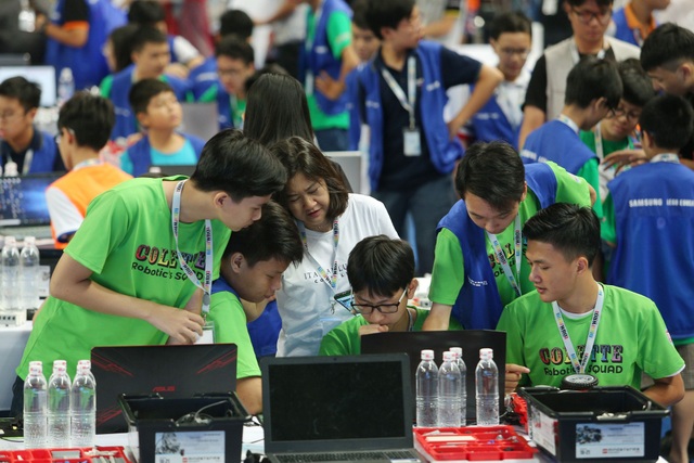 STEM và cuộc sáng tạo khoa học Robotacon 2018 dành cho giới trẻ - 3 STEM và cuộc sáng tạo khoa học Robotacon 2018 dành cho giới trẻ - 3