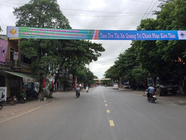 Người dân Quảng Trị kỳ vọng chàng trai “vàng” bước lên đỉnh cao Olympia - 7 Đường phố căng băng rôn thông báo về cuộc thi Olympia