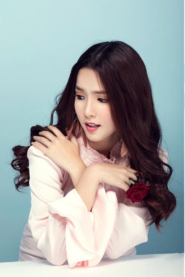 Gặp lại nữ sinh lai Việt - Trung bất ngờ nổi tiếng khi đi cổ vũ U23 Việt Nam - 11 Gặp lại nữ sinh lai Việt - Trung bất ngờ nổi tiếng khi đi cổ vũ U23 Việt Nam - 11
