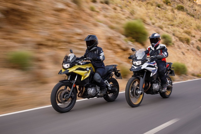 BMW gặp "hạn" triệu hồi xe, chưa xong 4 bánh đã đến 2 bánh - 1
Mẫu BMW F750GS (trái) và F850GS (phải) phiên bản 2018