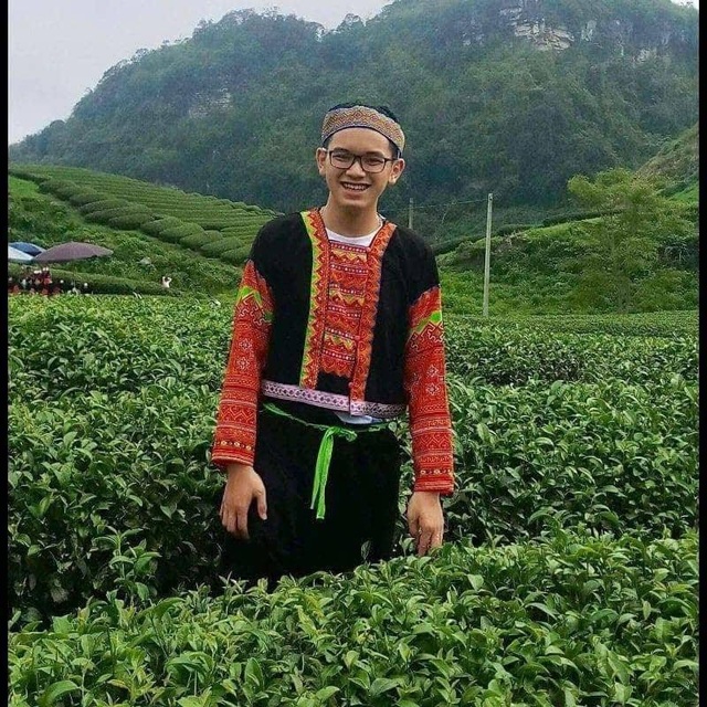 Gặp Cường “bác học” - nam sinh đạt kỷ lục Đường lên đỉnh Olympia 2018 trước giờ G - 4 Học giỏi, sở hữu bảng thành tích khủng nhưng Cường lại rất bối rối, rụt rè khi trò chuyện (ảnh FB NV)