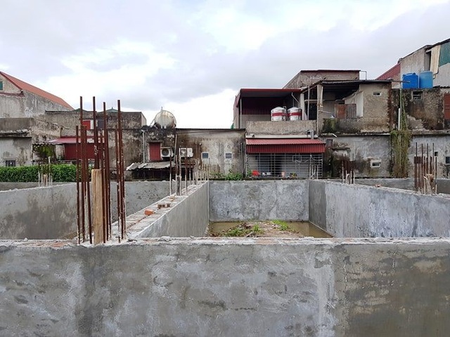 Cận cảnh “đại công trường” doanh nghiệp xây dựng trái phép, “tiện tay” lấn cả sông Vân! - 5 Cận cảnh “đại công trường” doanh nghiệp xây dựng trái phép, “tiện tay” lấn cả sông Vân! - 5
