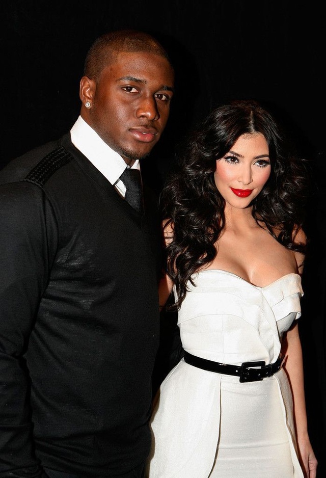 Sao trẻ có xu hướng “yêu nhanh, chốt gọn” - 5 Ngôi sao truyền hình thực tế Kim Kardashian (19 tuổi) và nhà sản xuất âm nhạc Damon Thomas